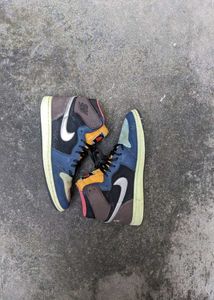 Stylish High-Top Sneakers