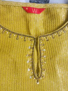 Branded Kurti Of W ...not Used Much Only 1 Time