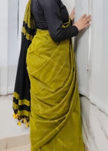 linen cotton parrot green Saree