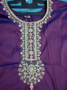 Elegant Purple Embroidered Kurta