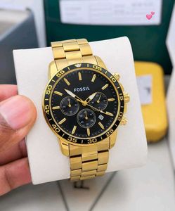 FOSSIL Heavy Metal strap . -Fossil lock. -Date ind