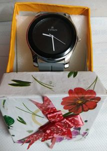 price dropTitan Watch (Institutional) Brand new G