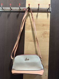Lavie Shoulder sling Bag