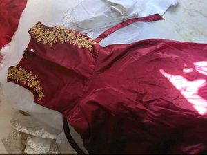 Free delivery 🚚 Elegant Maroon Ethnic Gown