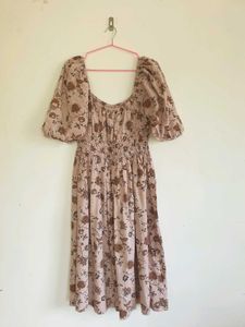 Mocha Rose Puff Sleeve Dress