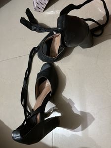 Long Ribbon Type Heels 👠