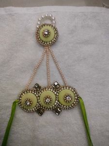 Beautiful Hathful rakhi for Bhabhi