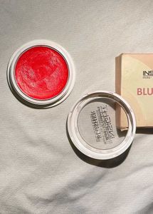 INSIGHT Blusher for a Radiant Glow