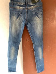 BRAND NEW FADED BLUE DISTRESSED SLIM FIT JEANS FOR WOMEN