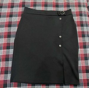 Chic Black Mini Skirt