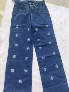 Pinteresty Embroidered Daisy Jeans With Top