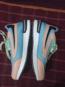 Stylish Colorblock Sneakers