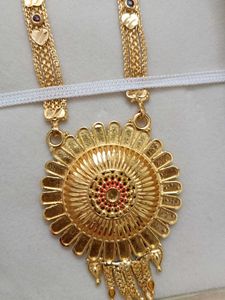 Exquisite Gold Mangalsutra with Pendant