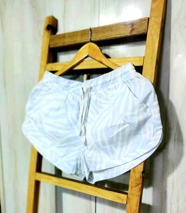 Cute Leaf Print Lounge Shorts Size-28-30