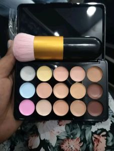 Brand New*** 15 Colour Concealer Pallette + Brush