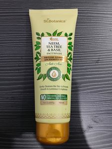 St. Botanica Neem Tea Tree And Basil Facewash