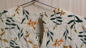 🌼 Vero Moda Floral Peplum Top