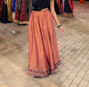 Elegante thnic skirt