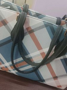 Stylish Plaid Handbag Tite Bag Very New