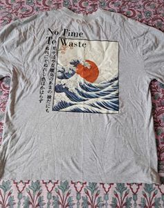 Grey graphic T-Shirt with Japanese Wave Ar