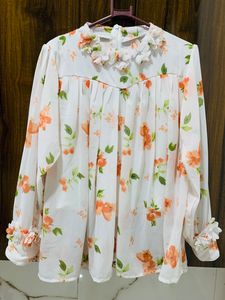 Beautiful Floral Top .