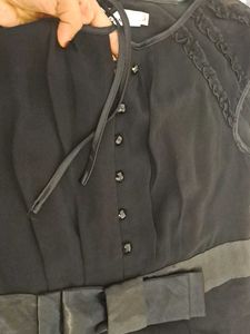 Elegant Black Cap Sleeve Dress