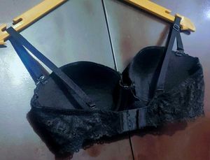 Black Lace Detail Bra For 34 Bust