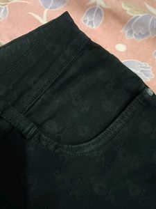 Black Printed Skinny Jeans