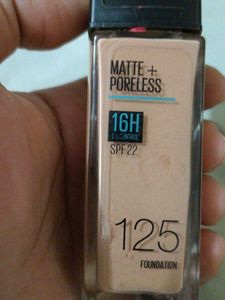 Maybelline Fit Me Matte + Poreless Foundation 125
