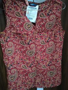 Maroon Paisley Print Sleeveless Blouse