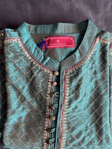Elegant Green Mukaish Embroidered Kurta
