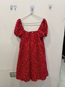 Red Floral Print Puff Sleeve Dress