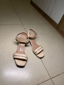 Chic Nude Block Heels Sandals
