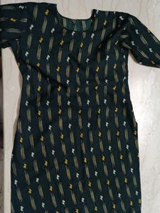 Green Kurti