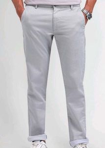 Arrow Sports Men's Light Grey Trousers