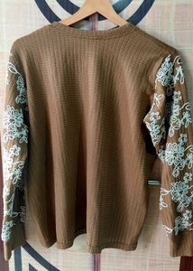 Embroidered Sleeve style Top