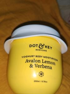 Dot & Key Yoghurt Body Moisturizer
