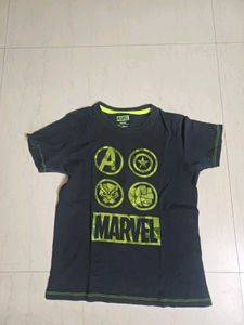 2 Tshirt Marvel &amp; NYC T-Shirt Bundle