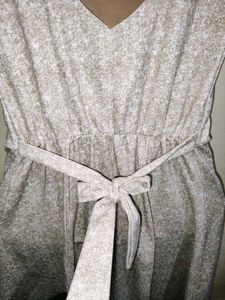😘 Very Gorgeous Midi Dress