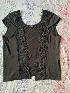 Chic Lace Trim Dark Grey Top