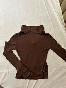 Ribbed Collared Long Sleeve Top