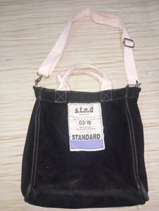 Archive Massenger bag