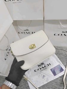 COACH*  *CASSIE CROSSBODY 19 IN SIGNATURE CANVAS*