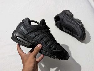 Nike Air Max 95 All Black
