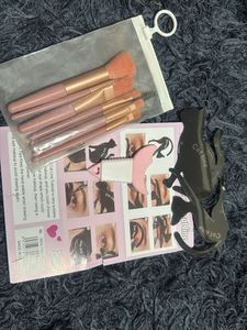 Pink Makeup Brush Set - 8 Pieces with stencils