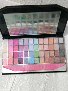 Multi-Color Eyeshadow Palette