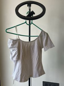 Chic One Shoulder T-Shirt
