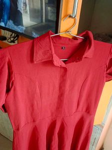 Chic Red up &amp; down Collared kurti / top