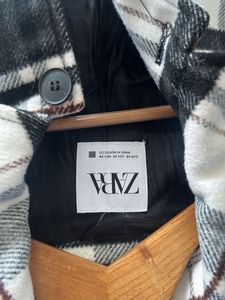 Zara Plaid Cropped Jacket
