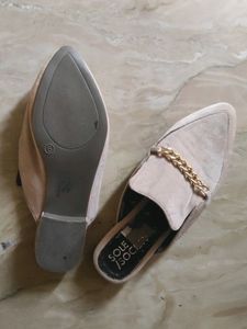 Belly Type Slipper Good Condition